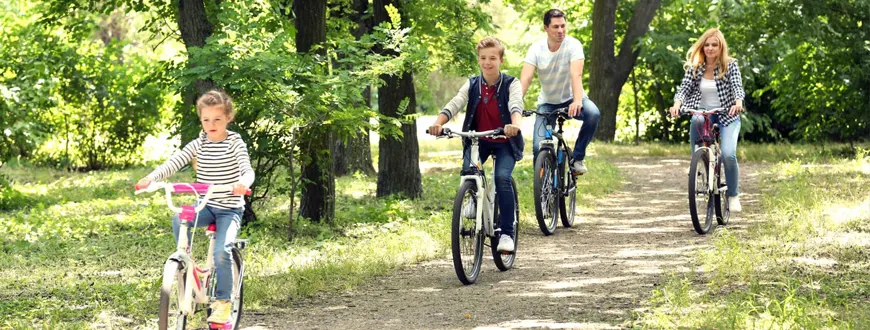 VACANCES-VELO-EN-FAMILLE